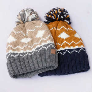 Precio barato gorro de alta calidad hecho en Pakistán venta al por mayor gorros de invierno sombrero Jacquard barato gorro liso - Product Image 4