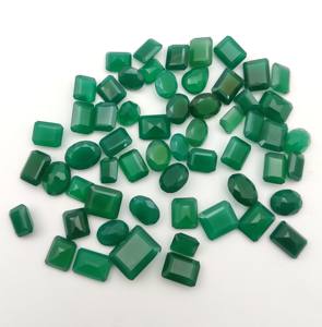 พลอยโอนิกซ์สีเขียวธรรมชาติตัดเป็นจำนวนมากทำเครื่องประดับหินคุณภาพสูงหินสีเขียว - Product Image 3