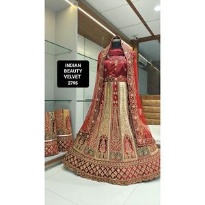 Lehenga Choli de terciopelo ligero de calidad superior con hilo dorado, ropa de fiesta india y pakistaní de alta demanda para mujer - Product Image 4