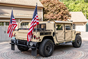 USADO, LISTO PARA CONDUCIR |   CONDUCCIÓN IZQUIERDA |   Volante a la derecha |   2010 A M GENERALLSS M1165A1 HMMWVVSS - Product Image 2