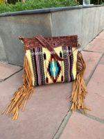 Tas Selempang Kulit Asli Berkualitas Tinggi Gaya Koboi Baru Dengan Desain Rumbai Kulit Ukiran Tangan Buatan Produsen Tas Bahu