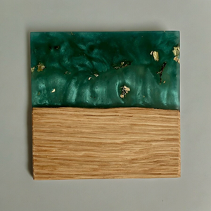 Posavasos cuadrados de madera de resina hechos a mano con soporte de mármol, accesorios únicos de mesa de arte navideño, Conjunto personalizado - Product Image 2