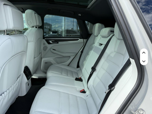 Porsche Macan 2024 d'occasion, conduite à gauche/droite - Product Image 5