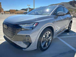 สร้างสรรค์เพื่อความหรูหรา 2024 ออดี้ คิว4 อี-ทรอน ควอทส์ พรีสทีจ 55 ความหรูหราผสานประสิทธิภาพไฟฟ้า - Product Image 2