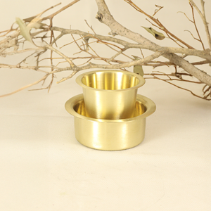 Juego de cafetera tradicional de latón artesanal del sur de la India, acabado mate, para regalar y uso doméstico - Product Image 2