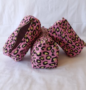 Quilted Cotton <b>Makeup</b> Bag Travel Cosmetic Carry Pouch Zipper Medium Capacity Eco-Friendly-Manufacturer Wholesaler Cosmetic <b>Case</b> - Product Image 4