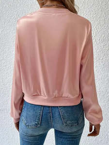 Chaquetas Bomber Personalizadas de Seda para Mujer, Chaquetas de Béisbol Personalizadas para Hombre, Chaqueta Bomber Universitaria al por Mayor - Product Image 2