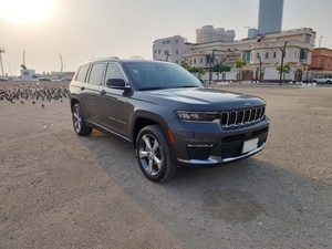 Grand Cherokee SUV V6 Diésel AWD 2021 Usado con Asientos de Cuero, Control de Crucero Adaptativo, Volante a la Izquierda, Neumáticos R16, Interior Claro - Product Image 5