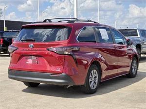 TOYOTA SIENNA LE 2024 USADA, 4 CILINDROS, 5.5L, 27,690 KM, 18 PLAZAS, DIÉSEL, TRANSMISIÓN AUTOMÁTICA - Product Image 5