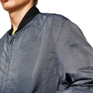 Venta al por mayor de tallas grandes de los hombres Casual impermeable High Street chaqueta de invierno ligero cortavientos bombardero Stand Collar diseñador OEM - Product Image 3