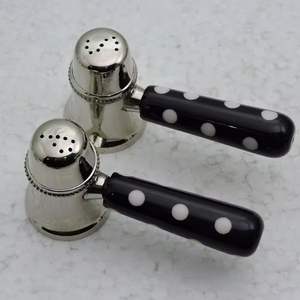 ชุดเรซิ่นไม้และทองเหลืองพร้อมเกลือและพริกไทยชุบเงินราคาถูกสำหรับร้านค้าและตลาดต่างประเทศ - Product Image 4