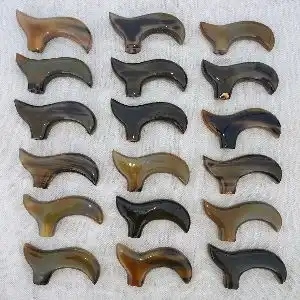 Bastón de cuerno de búfalo de alta calidad Eje de madera pulido Bastón de soporte para exteriores - Product Image 6