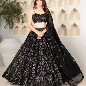 Lehenga noir en georgette de qualité supérieure de boutique indienne, orné de magnifiques sequins, travail lourd avec un cancan, vêtements pour femmes les plus vendus - Product Image 1