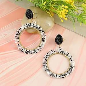 Handmade Summer <b>Fashion</b> Beaded Flower Drop <b>Earrings</b> for Women Lightweight Casual Butterfly Pattern Jewelry Trendy for Weddings - Product Image 4