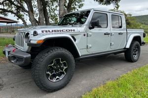 Voiture d'occasion fiable, Jeep Gladiator Rubicon 4x4 Turbodiesel V6, 4 roues motrices, modèle 2023 - Product Image 6