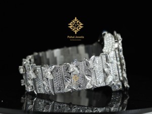 Montre en diamant Moissanite VVS à succès pour hommes et femmes, entièrement automatique, couleur blanche, épines, luxe antique - Product Image 3