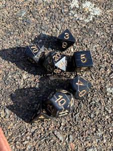 Elegante Juego de Dados Poliédricos de Cuerno, 7 Piezas, Ecológicos, Duraderos, para Juegos de Rol, Juegos de Mesa, Coleccionistas, Tradebyd - Product Image 4