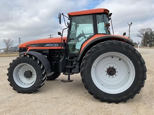 Tractor Agrícola AGCO Directo de Fábrica, 4x4, Diésel, Alto Torque, Maquinaria Agrícola con Funciones Hidráulicas PTO para Trabajo de Campo - Product Image 2