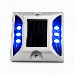Dissuasore Stradale Solare in Alluminio con LED, Indicatore di Pavimentazione Impermeabile IP68 per Autostrade e <span class=keywords><strong>Parcheggi</strong></span>, MOQ 1 Pezzo - Product Image 1