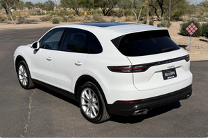 PRÊT À CONDUIRE - VÉHICULE D'OCCASION À VOLANT À GAUCHE |   Conduite à droite |   PORSCHEESS CAYENNEESS 2019 - Product Image 2
