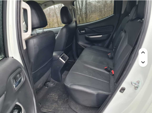 Mitsubishi L200 I Doble Cabina Usada en Buen Estado, Volante a la Izquierda, Modelo 2023, Emisión Euro IV, 6 Asientos, 300-400 CV, 100% Perfecta - Product Image 3