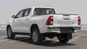 Présence routière forte 2025 T O Y O T A HI-LUX DC 2.8D AT 4X4 (RHD/LHD) - Product Image 4