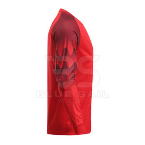 Bajo MOQ 2025 Camiseta de fútbol para hombres Camiseta de fútbol de alta calidad Personalizada Nueva ropa de fútbol para hombres a la venta OEM ODM con servicio - Product Image 2