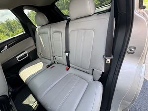 Bastante usado 2014 Chev-rolet Captiva Sport LT - Product Image 3