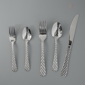 Ensemble de couverts de table en acier inoxydable de qualité supérieure pour la restauration à domicile et les fêtes |   Vaisselle moderne écologique - Product Image 3