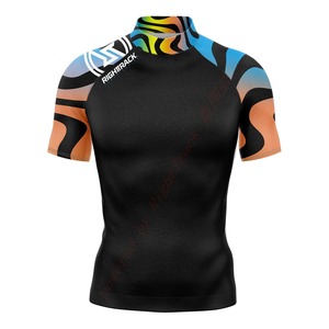 Nuevas camisetas de surf de manga corta Rashguard para hombre, sudadera de Surf de tela con protección solar, traje de baño Brightrock con protección Uv - Product Image 1