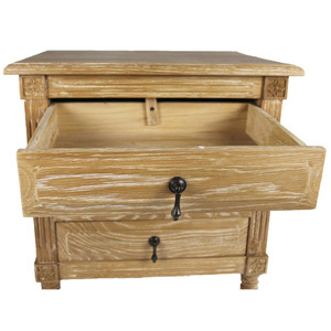 Meubles de chambre à coucher antiques, vintage et rustique, table de chevet à 3 tiroirs en bois de chêne massif - Product Image 5