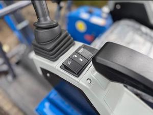 LIVRAISON GRATUITE Mini-excavatrice CGF DM20 13,5 CV, commande pilote, bras oscillant, lame de 50 pouces, godet de 16 pouces, homologuée EPA CE, pouce hydraulique - Product Image 6