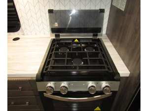 Vehículo de Camping Cruiser E-n-t-e-g-r-a O-D-Y-S-S-E-Y 24B 2026 - Product Image 6