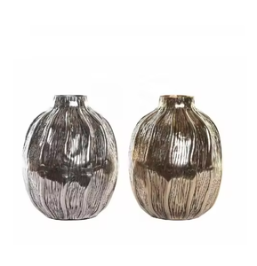 Jarrones de flores Acabado de latón mate Jarrón de metal de nuevo diseño para el hogar Oficina Restaurantes Mesa DE BODA Centro de mesa Decoración - Product Image 5