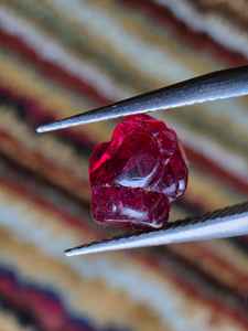 พลอยสปิเนลสีแดงธรรมชาติทรงหัวใจสำหรับทำเครื่องประดับ - Product Image 3