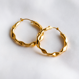 Pendiente de aro de Plata de Ley 925 chapado en oro trenzado para mujer - Product Image 3