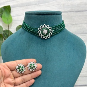 Hermoso Juego de Collar con Acabado Plateado de Diseño de Alta Calidad con Piedras de Circonita Cúbica, Colección de Joyería para Bodas para Mujer - Product Image 2
