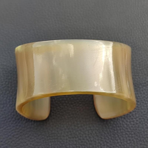 Brazalete de lujo para niñas, joyería de moda, brazalete de cuerno de búfalo de gran tamaño, nuevo estilo, brazalete de cuerno hecho a mano por Artesanías de media luna - Product Image 6