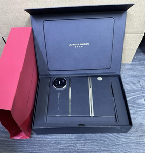 (EF) Diseño definitivo del HUAWEI Mate XT - Plegable en tres partes - Product Image 1