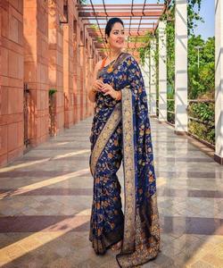 ค้นพบเสน่ห์ของผ้าไหมสารีบาราซิส ที่มีชื่อเสียงด้วยความอุดมสมบูรณ์และเสน่ห์อันเป็นพระราชา สมบูรณ์แบบสําหรับการต้อนรับที่ยิ่งใหญ่ - Product Image 1