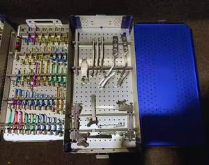 Ensemble chirurgical de rétracteur cervical ACD de niveau avancé avec lames en titane, instrument de chirurgie, CE Narham Enterprises - Product Image 1