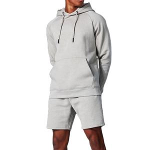 ชุดเสื้อมีฮู้ดสำหรับผู้ชายกางเกงขาสั้นผ้าฝ้ายออร์แกนิกย้อมสีล้วนแบบสวมหัวมีฮู้ดและกางเกงขาสั้น - Product Image 1