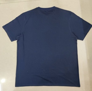 เสื้อกอล์ฟผู้ชายผ้าฝ้าย 100% โลโก้ด้านหน้า ผ้าถัก คอทรงโอ เป็นมิตรกับสิ่งแวดล้อม แห้งเร็ว ปรับแต่งได้ตามต้องการ OEM - Product Image 3