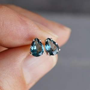 Pendientes de Plata de Ley 925 con Topacio Azul de Londres en Forma de Pera, Elegantes y Bonitos, Chapados en Oro, Regalo de Aniversario para Mujer - Product Image 1