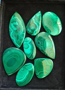 Pierres précieuses et cabochons en malachite verte 100% naturelle faits à la main, formes variées, taille personnalisée pour la fabrication de bijoux, lot de pierres - Product Image 5