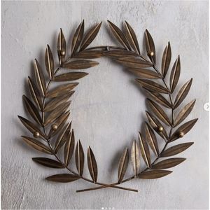 Miroir moderne en métal doré en forme de couronne |   Décoration murale en feuilles |   Décoration murale de luxe pour la maison en gros, couronne en métal artisanale de luxe - Product Image 4