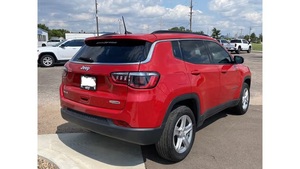Jeep Compass Latitude 2023 Usado en Excelentes Condiciones - Product Image 5