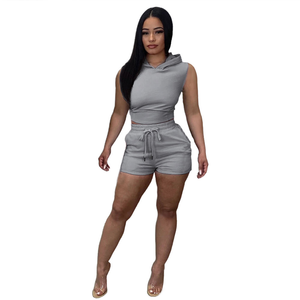 Conjunto de Sudadera sin Mangas y Pantalones Cortos para Mujer, Dos Piezas, Ropa Deportiva Informal, Logotipo Personalizado, Ropa de Entrenamiento de Invierno, Ropa Deportiva de Gimnasio al por Mayor, Hasta la Rodilla - Product Image 3