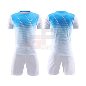 Uniforme de football personnalisé de haute qualité, vêtements de football respirants à séchage rapide, uniforme de football - Product Image 1