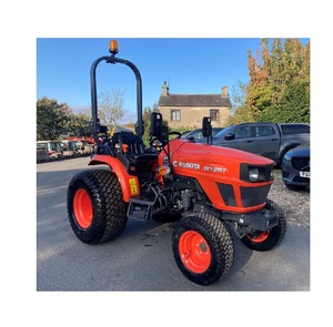 Choix Kubota EK1 261 avec moteur de 24 CV, capacité de levage de 750 kg et capot monobloc pour un service rapide sans outils. - Product Image 1